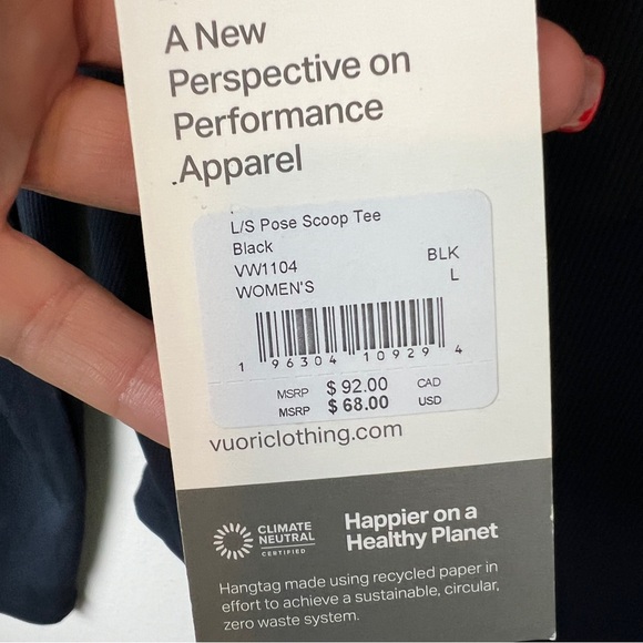 Vuori Long Sleeve Pose Scoop Tee - Picture 4 of 5